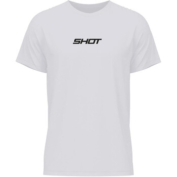 T-shirt Wide Shot